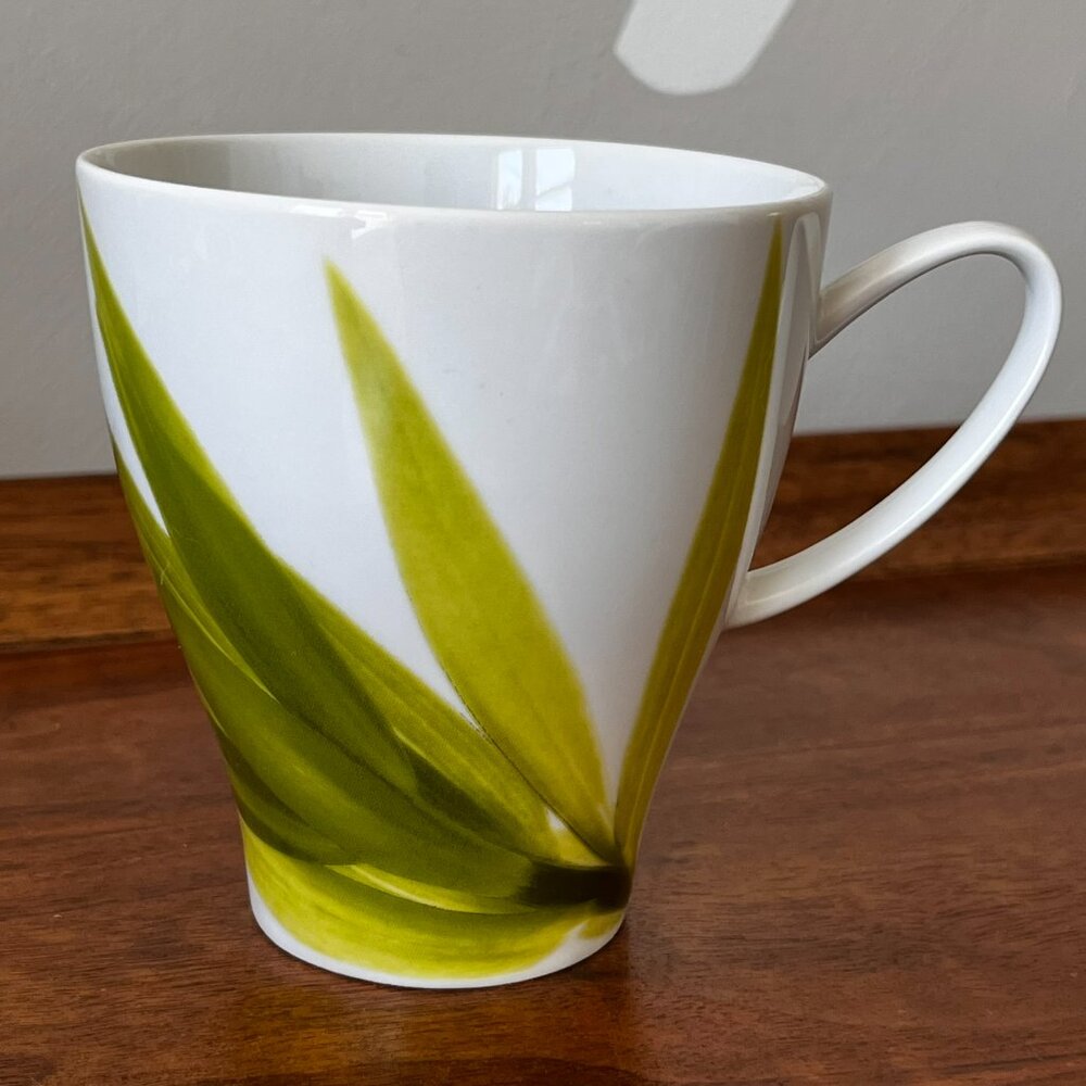 Mikasa "Daylight" Mug Porcelain Coffee Cup Green Leaf Pattern Portugal Retired